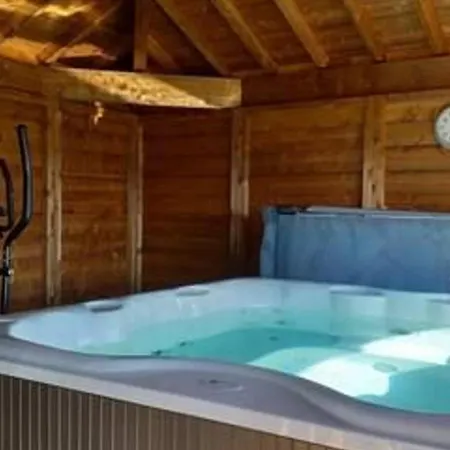 Holiday home Moderne Avec Acces Independant, Proche Centre-ville Et Thermes, Terrasse Et Equipements Inclus - Fr-1-589-57 Contrexeville