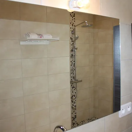 Moderne Avec Accès Indépendant, Proche Centre-ville Et Thermes, Terrasse Et équipements Inclus - Fr-1-589-57 Сasa de vacaciones *