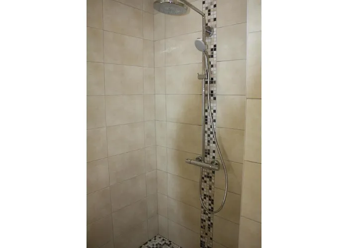 Moderne Avec Acces Independant, Proche Centre-ville Et Thermes, Terrasse Et Equipements Inclus - Fr-1-589-57 度假居 孔特雷克塞维尔